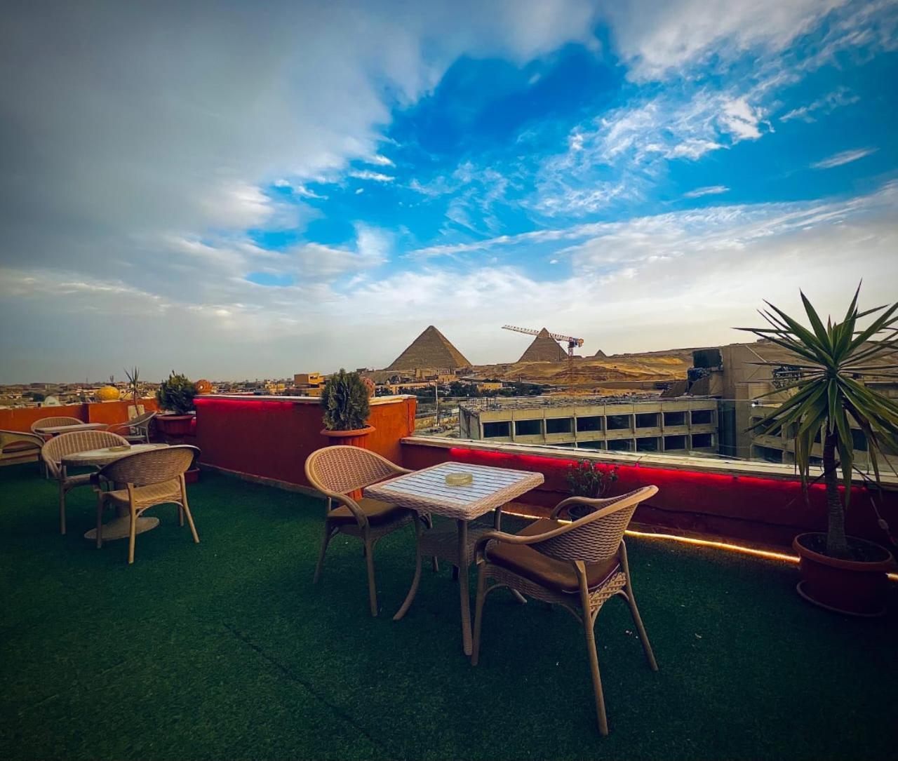Hotel Grand Pyramids In à Giza Extérieur photo